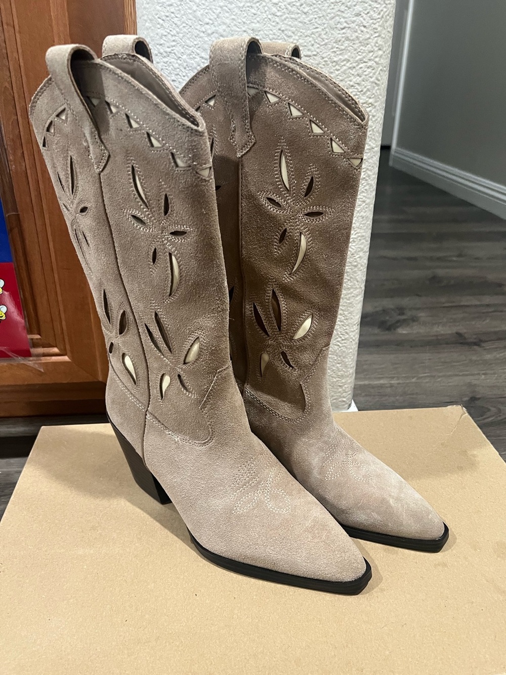 Steve Madden Cowboy boots